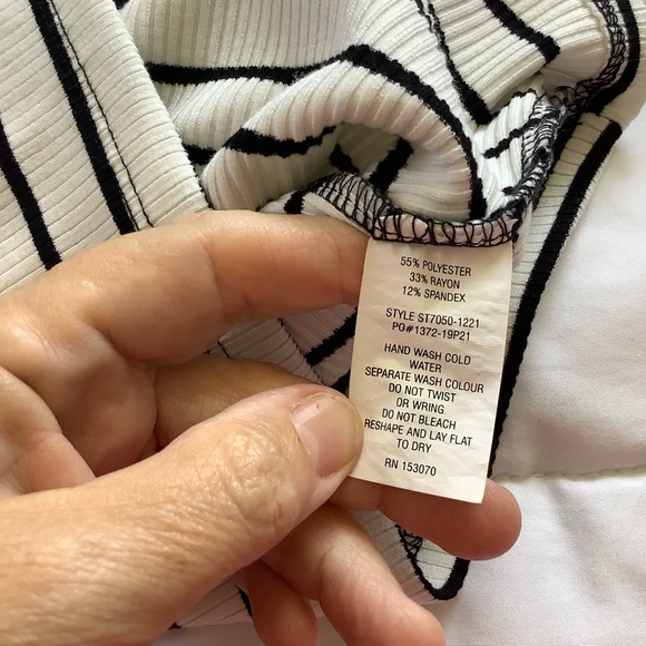 Popular 21 Two Piece Ribbed Skirt and Top Black White Striped Size M - Picture 8 of 8